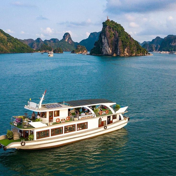 Halong Bay Cruise